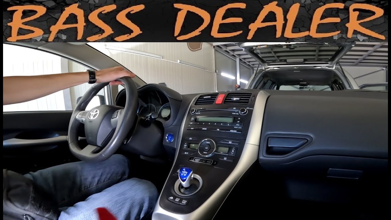 How To Remove Original Radio / Navigation Removal Toyota Auris 2006-2012