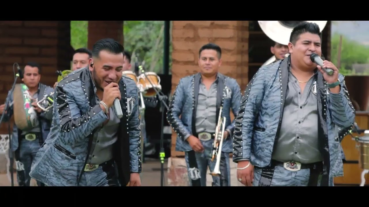 Popurrí ( El Ranchero Chido / La Banda Dominguera / El Shot)  En Vivo