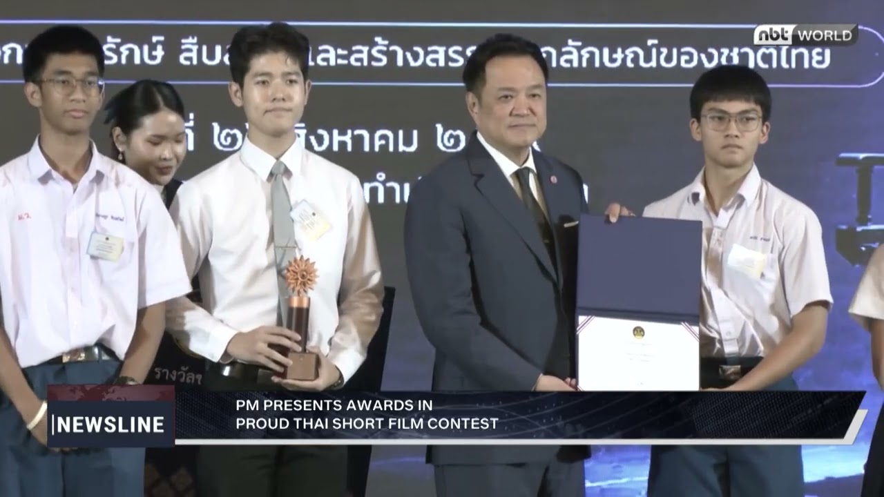 PM Presents Awards in Proud Thai Short Film Contest