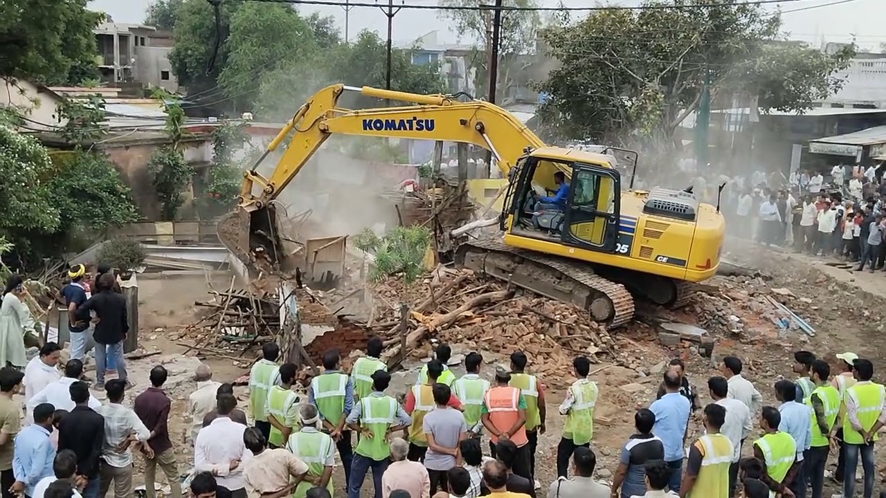 क्या हुआ कि फिर से अतिक्रमण || 😱 MP mein atikramad #youtubevideo #excavator #truckesvlogs #shorts 