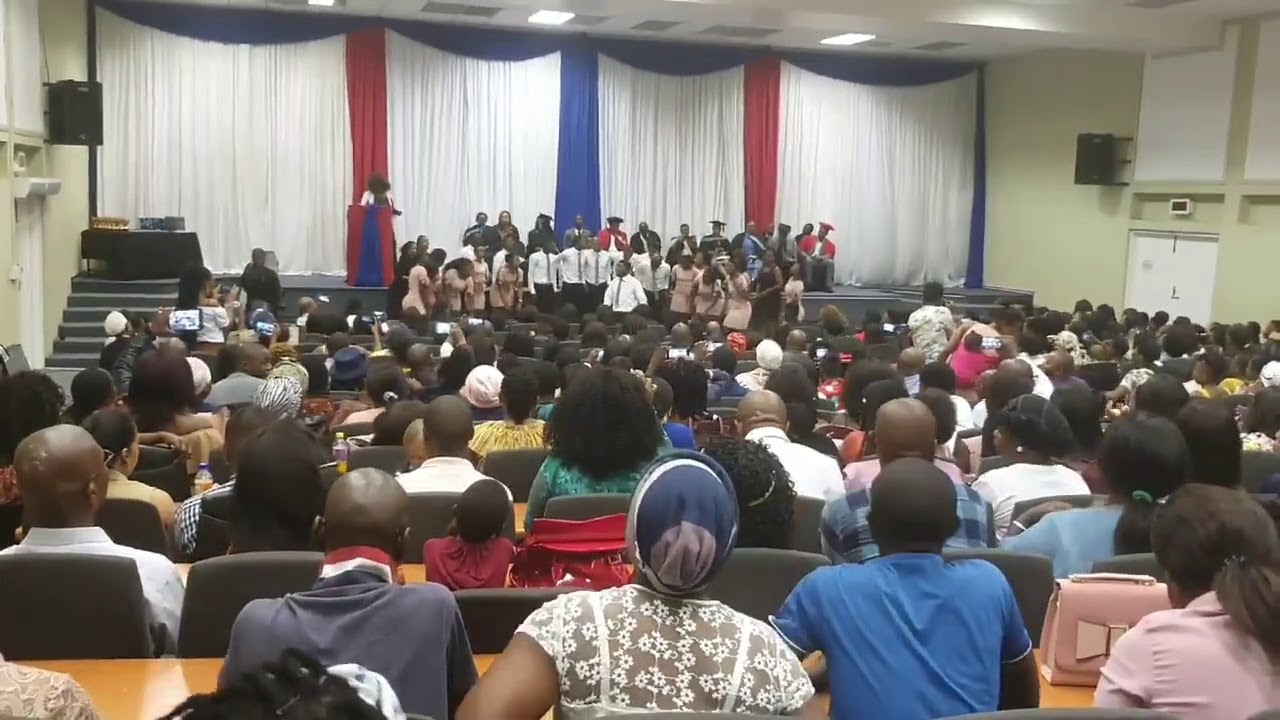 Umlazi Gospel Choir - MANGISONDELE [live performance]