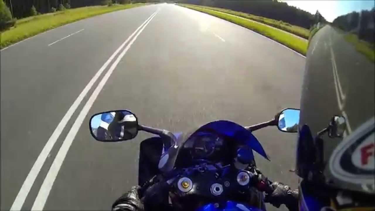 YAMAHA R1 (RN19) vs YAMAHA R6 vs YAMAHA R1 (RN19) - KNEE DOWN
