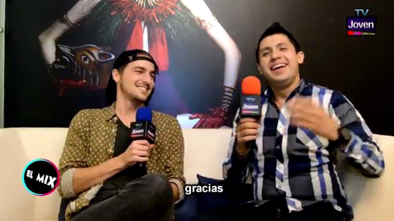 Kendall Schmidt hablando español