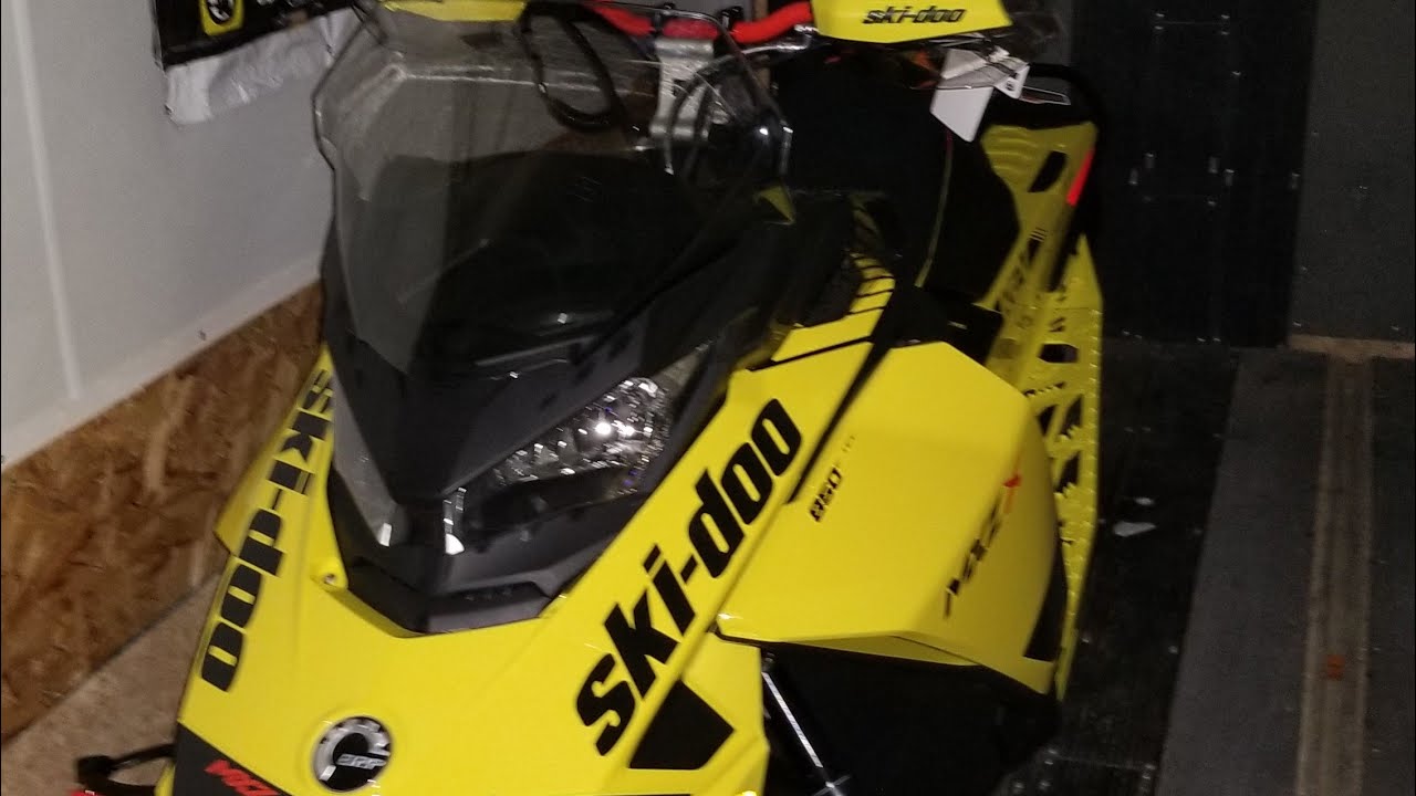 2020 Ski-Doo mxz x