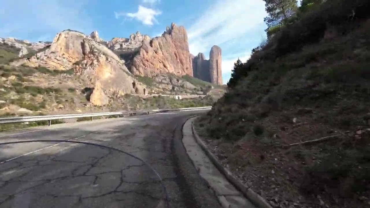 T12.3 Super ruta motera: Mallos de Riglos al Castillo de Loarre