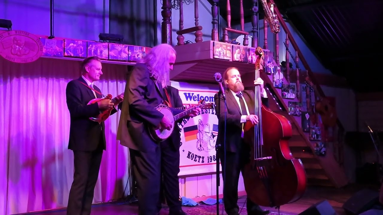 Jussi Syren And The Groundbreakers: Clinch Mountin Backstep (Jurgen Biller on banjo)