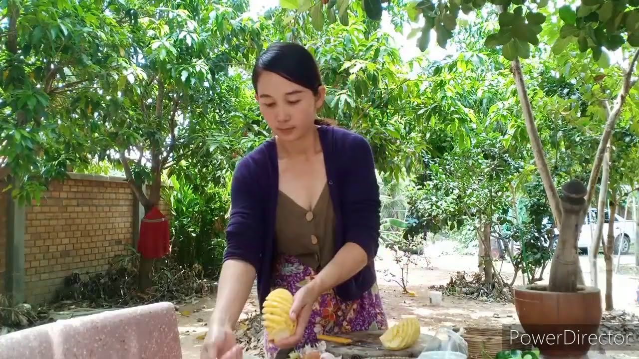 Yummy pineapple recipe/pineapple sour soup with coconut milk/life style by Laminh