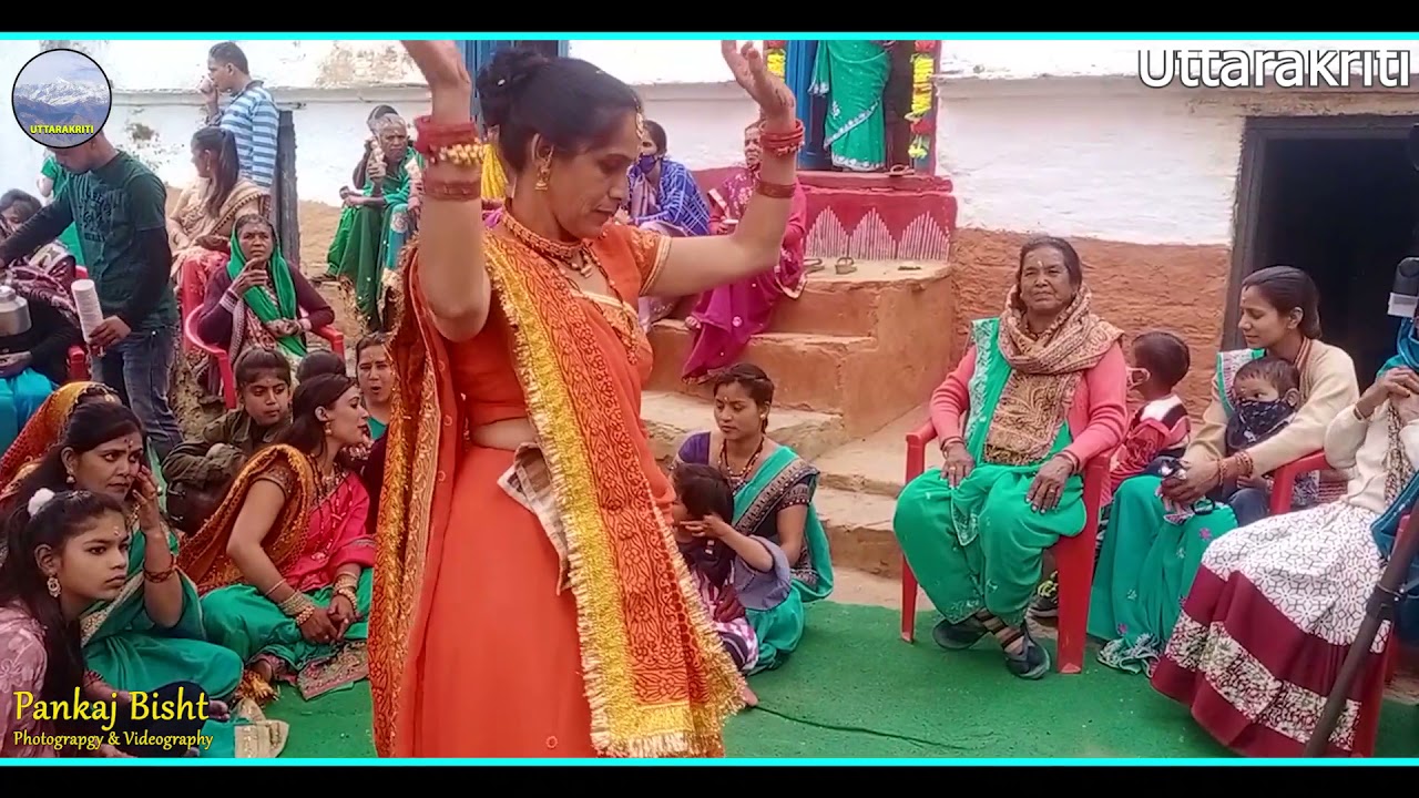 ज़बर्दस्त डांस पहाड़ी शादी में महिला संगीत में🤗 PAHARI MASHUP|| JITENDRA TOMKYAL || 2021 UTTARAKHAND