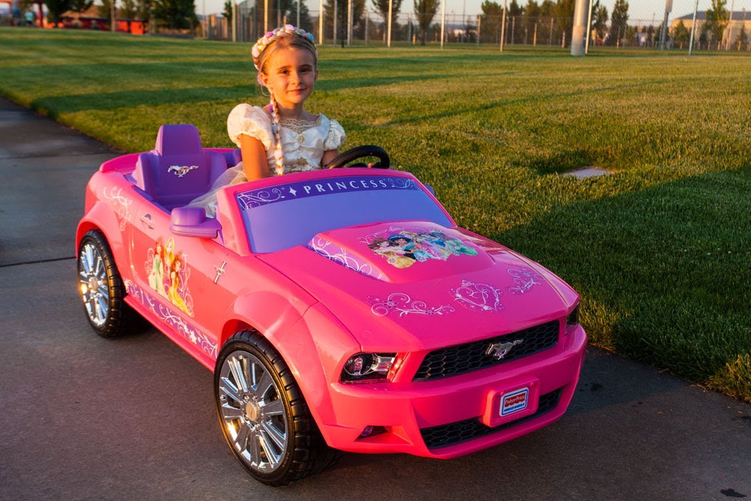 Power Wheels Disney Princess Ford Mustang