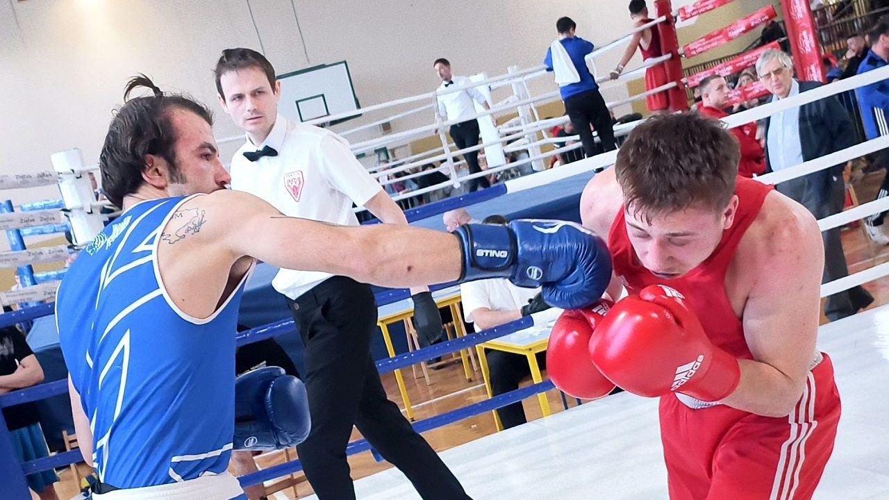 Na żywo: Finał - Ring B - XI Międzynarodowy Turniej o Puchar Burmistrza Boguchwały (01/02/2026)