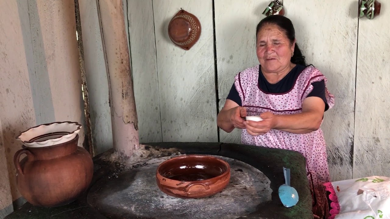 Como curar cazuelas de barro y Chicharrón en Salsa De mi Rancho a tu Cocina