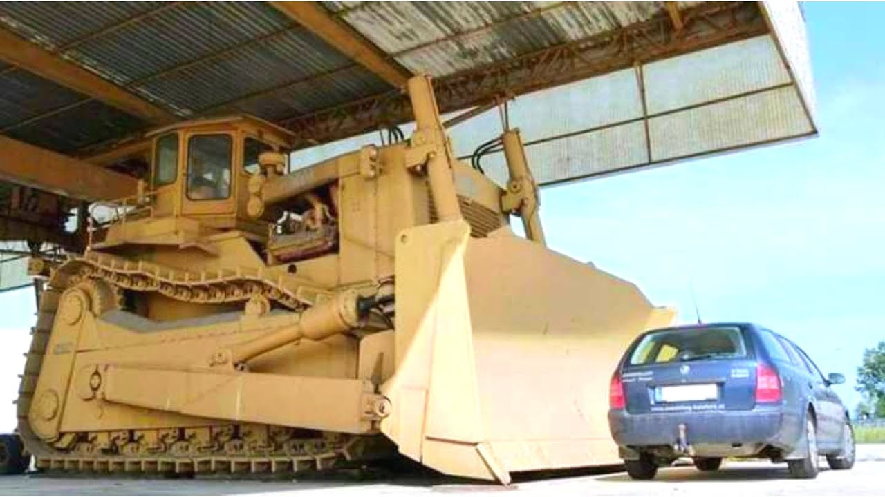 Top 10 Biggest And Powerful Bulldozers In The World