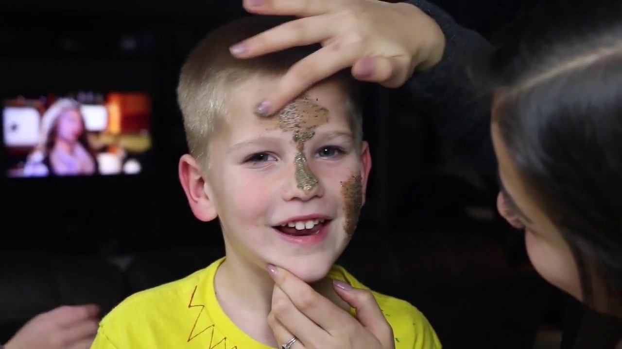 LUSH: Cup of Coffee Face Mask Demo