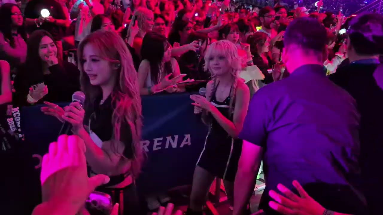 NMIXX ~ KCON LA 2025