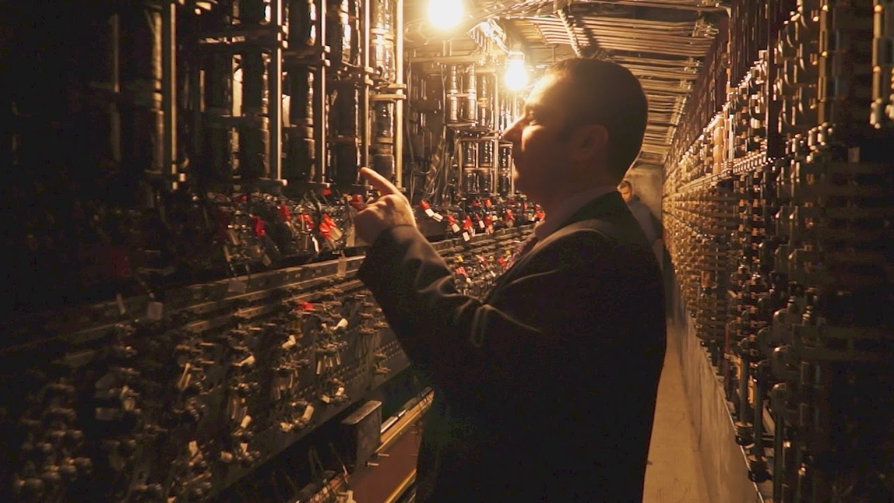 Video: Explore the 1930’s system that directs trains through Toronto’s Union Station