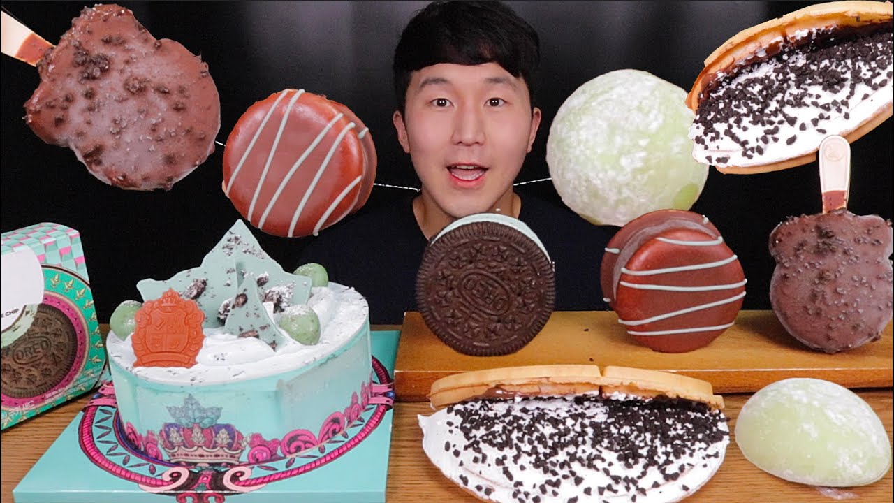 [SUB]민초파 모여라!! 먹으면 먹을수록 맛있는 민트 초코 아이스크림 케이크😆(Ice cream cake, mint chocolate ice cream)#MUKBANG