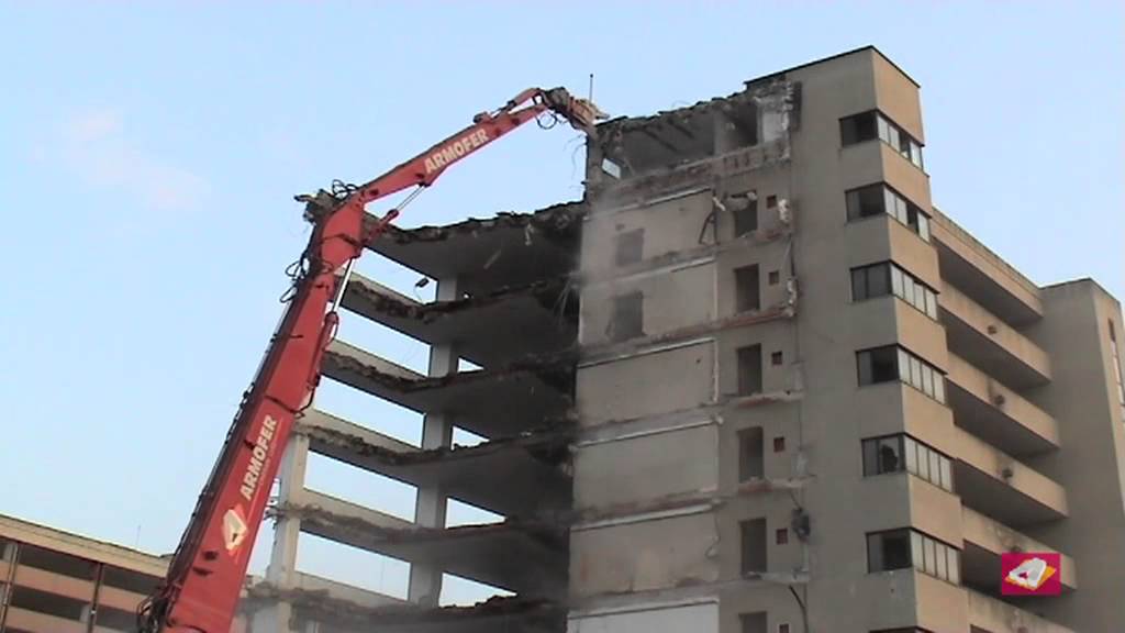 DEMOLIZIONE MECCANICA TOP DOWN