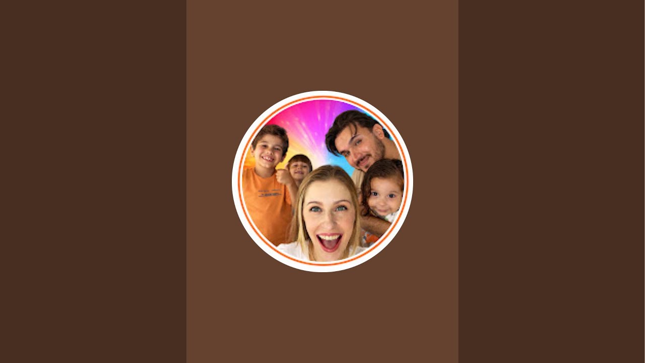 Família Tia Gabi  está ao vivo! Rumo aos 900 inscritos
