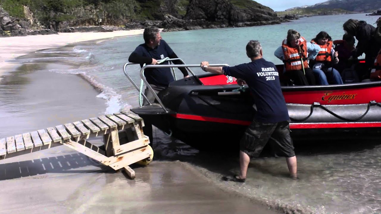 Volunteering on Handa Island - Weekly Volunteers