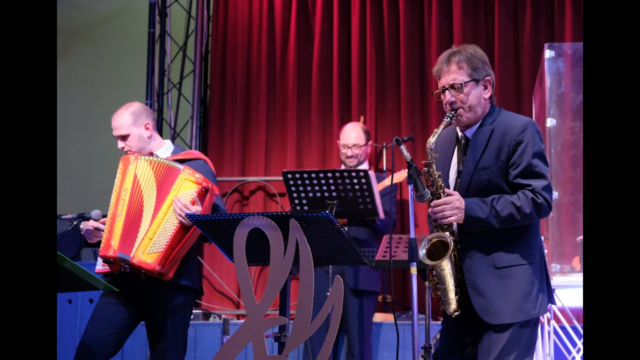 LA PACIARONA mazurca per sax contralto. Musica di Tiberio Marani.