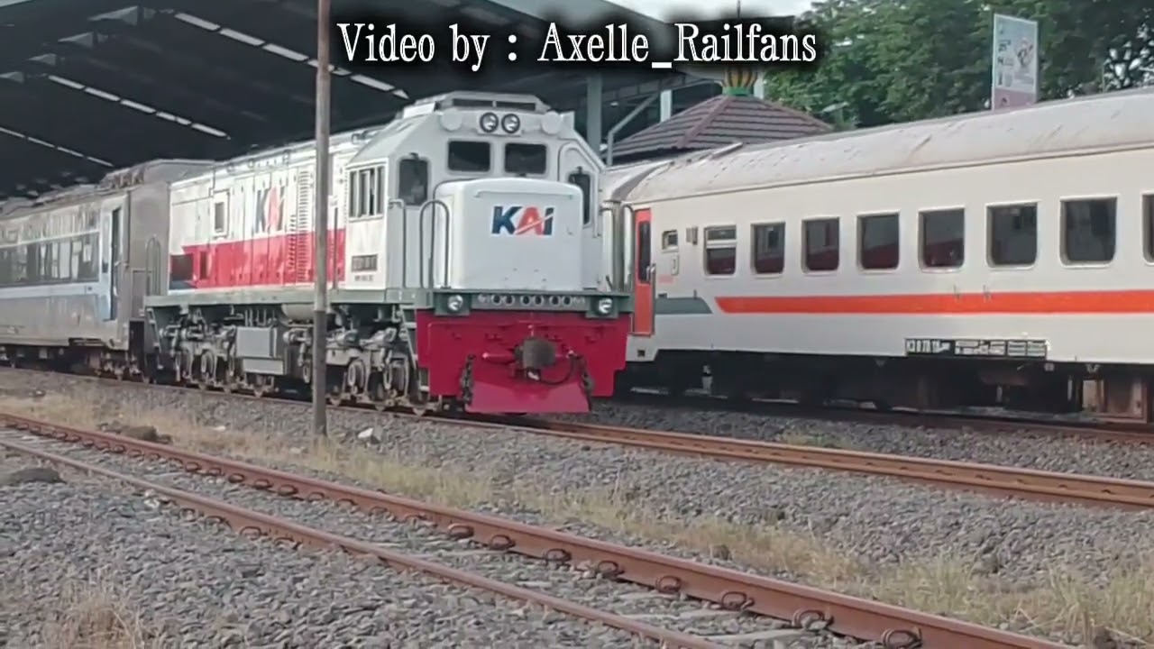 Kompilasi lokomotif CC 206