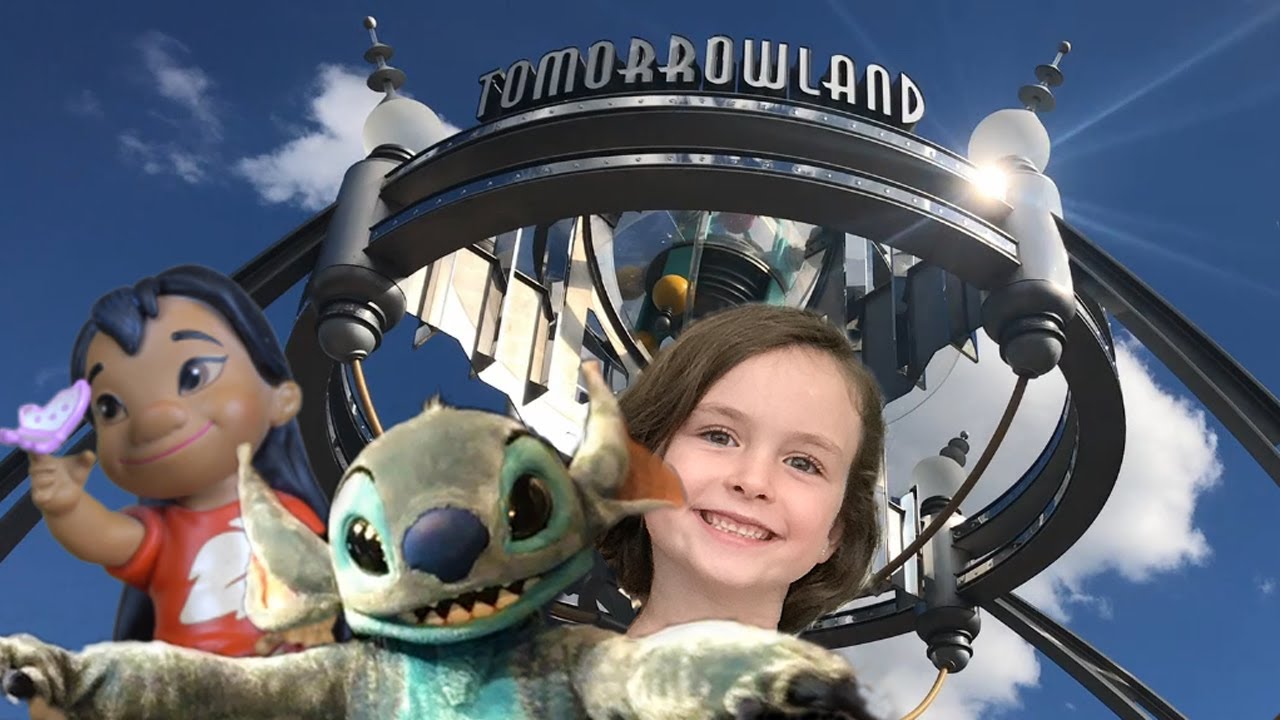 Stitch at Walt Disney World - Lilo Tells the Story!