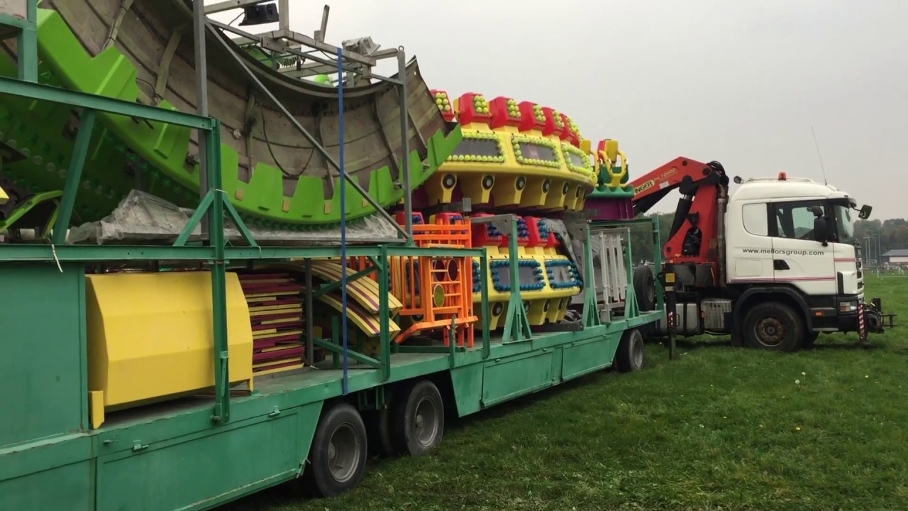 HUSS Frisbee and Magic rides arrive at Nottingham Goose Fair 2017