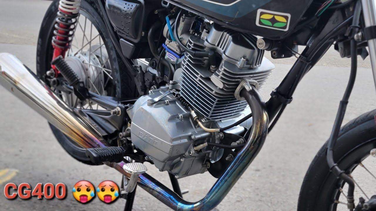 CG 400CC ABAJO QUE MECANICA TIENE ?  ¿ACELERA HERMOSO ? CUANTO LE DAS DEL 1 AL 10?