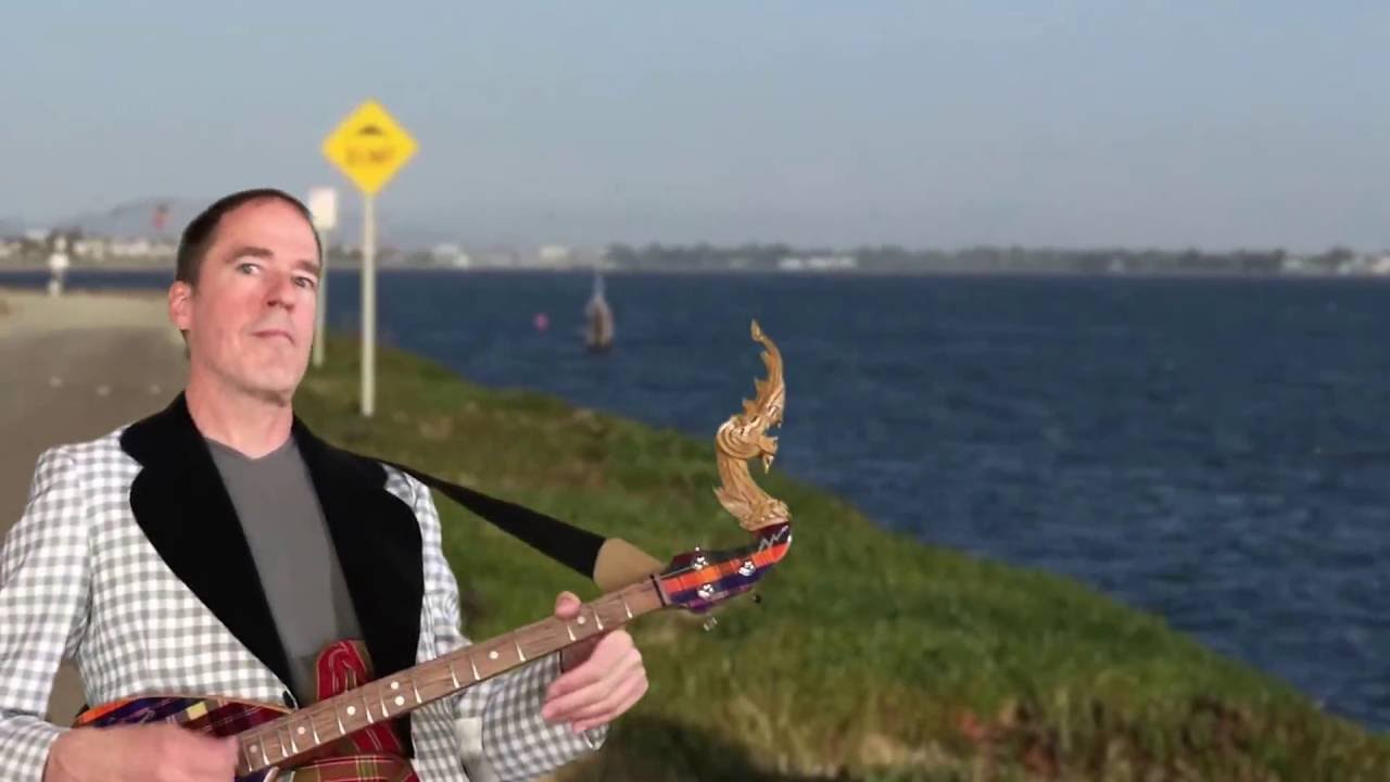 Tom Farris playing music from Isaan - Video 2