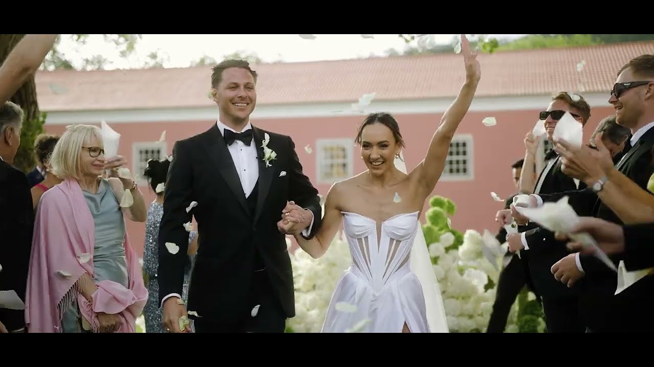 Come dance with us - Celeste & Jordan's amazing wedding in Portugal