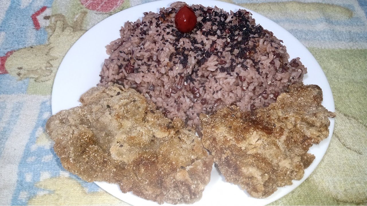 Minha jantinha Prato oriental sekihan umeboshi e contra filé à milanesa oishiiiii 🍱🖤🥢🍱🍚｡♡‿♡｡🌷💖🌸🖤🍙😋✨🥩