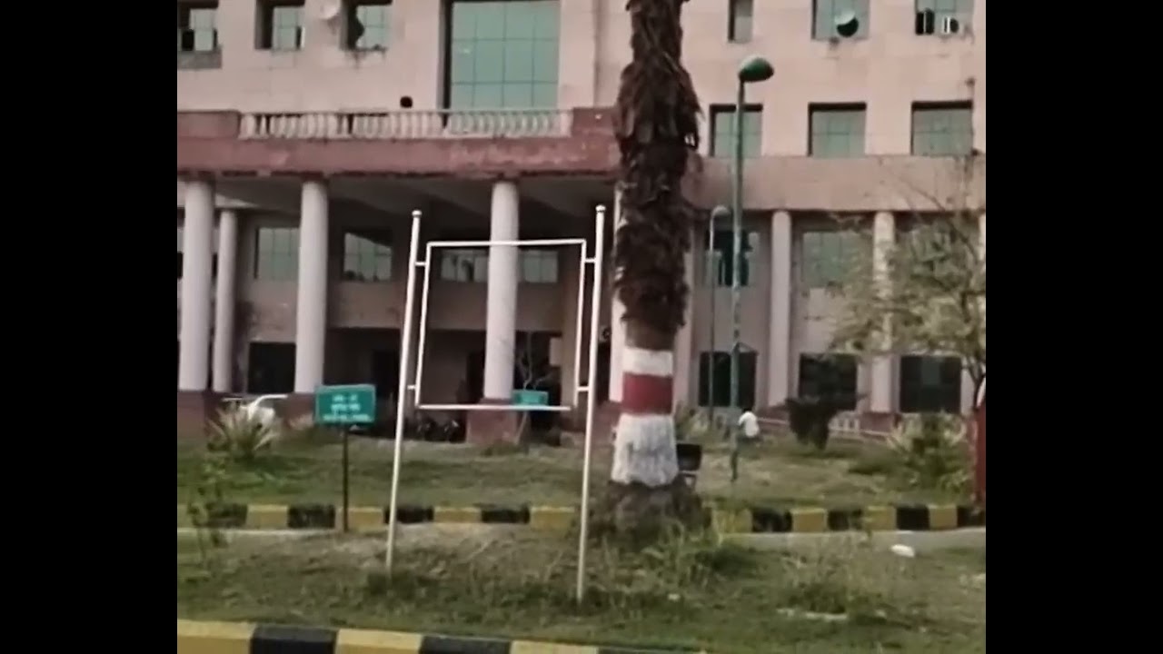 MY 1ST VLOG ! MY COLLEGE TOUR DSMNRU #studentlife #collegelife : Subscribe for relatable, real,