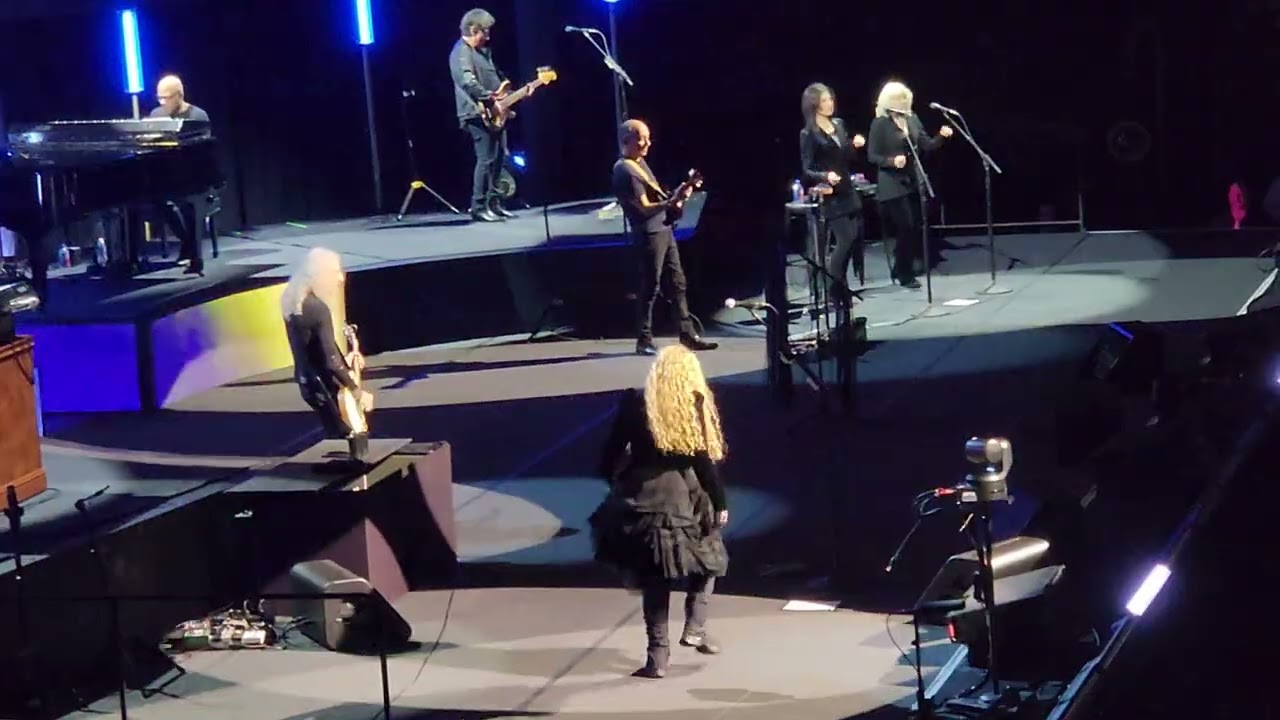 Stevie Nicks ~ Edge of Seventeen ~ White Winged Dove ~ 11.12.25 ~ MN 