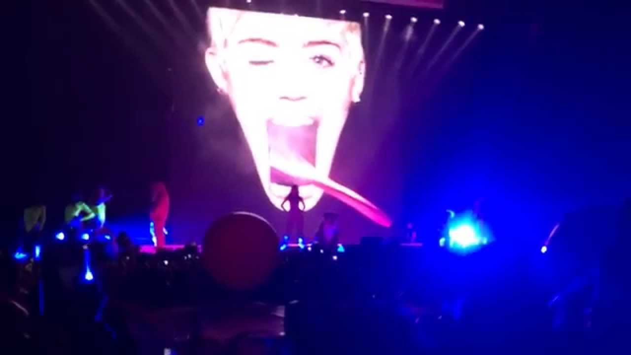 Miley Cyrus Bangerz Tour 'SMS (Bangerz)' & '4x4' Live Birmingham 16/5/14