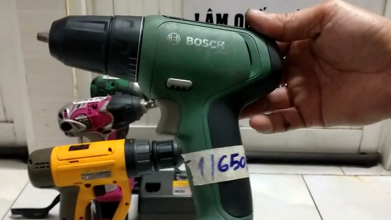 Clip ngày 31/12 máy khoan pin hàng bãi nhật ae cần xin địa hùng 0379747970 xin cảm ơn 