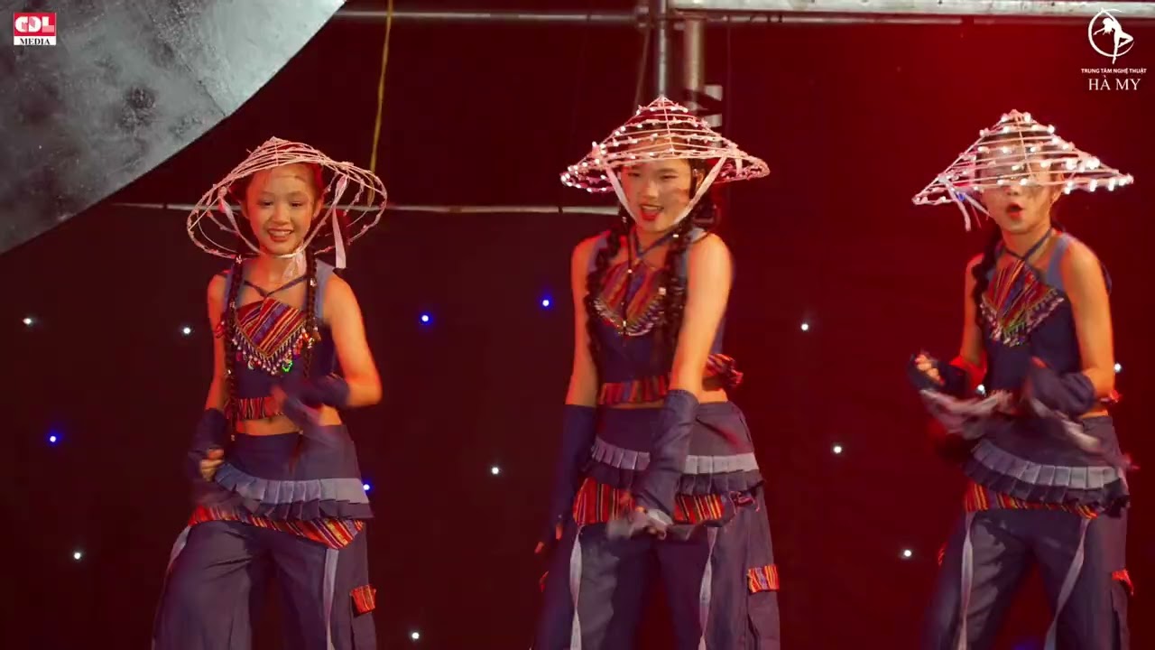 Mashup “Người Việt”   Vũ Đoàn Super Girl - Gala Chào Xuân 2026