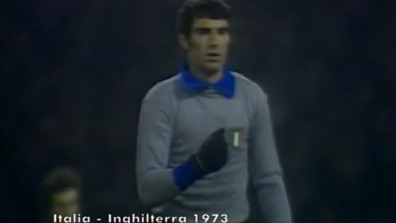 Dino Zoff vs England 1973 ● Best Goalkeeper Ever