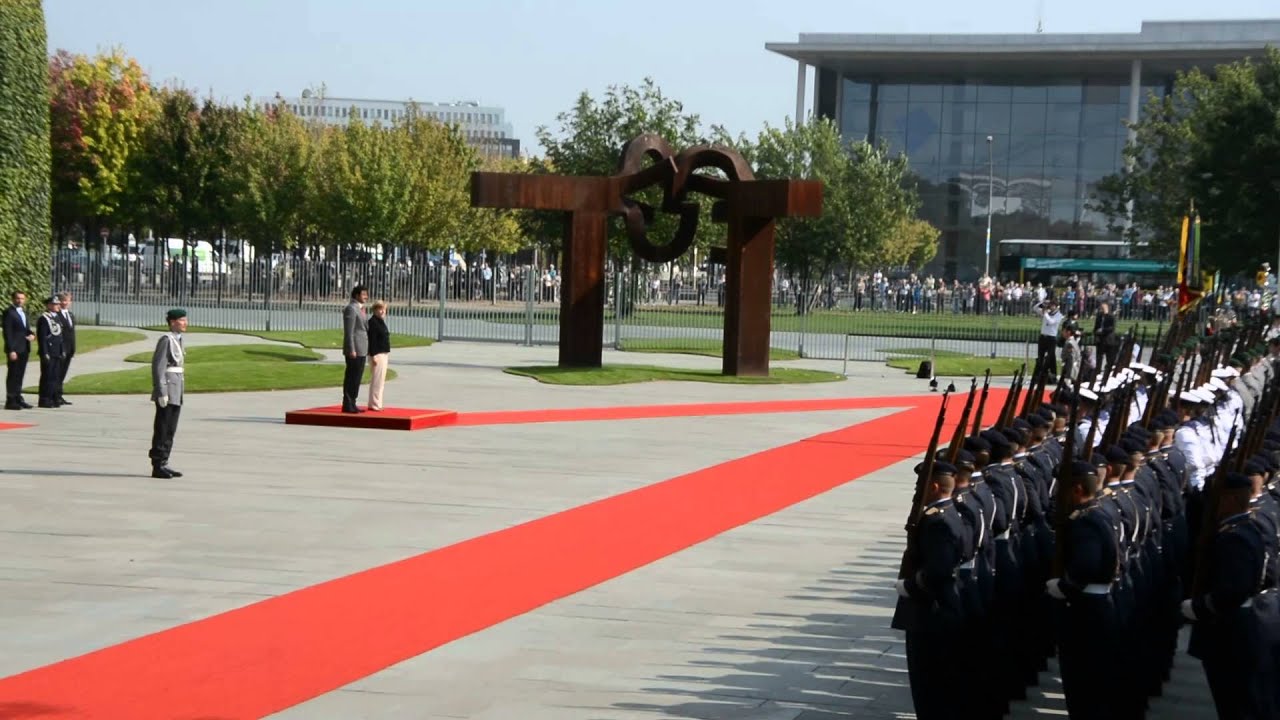 Emir von Katar bei Bundeskanzlerin Angela Merkel