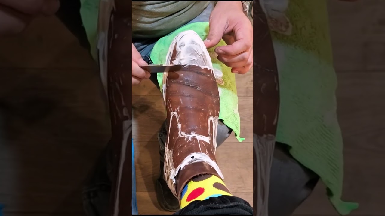 Asmr Crazy Shoe Shine with old style  #asmr #restoration #mirrorshine #relax #shoes