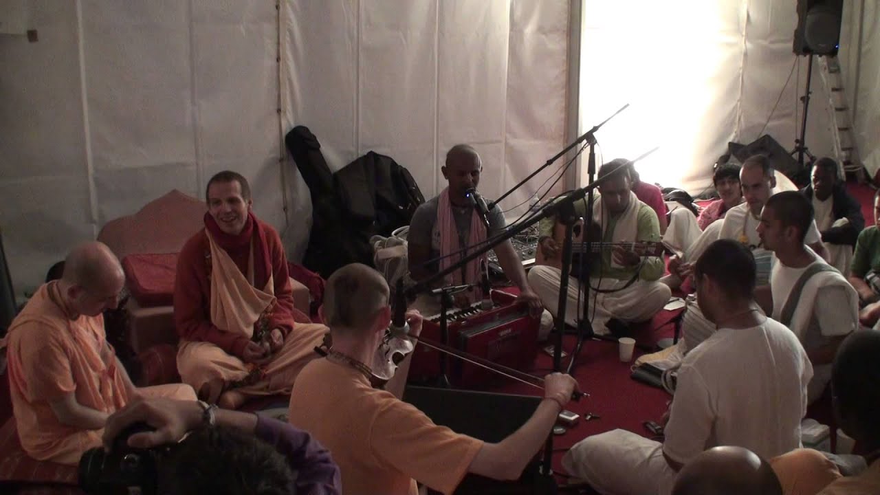 Madhava & Sacinandana Swami - 24 Hour Kirtan in Spain - 13 Aug 2010 [Full Version]