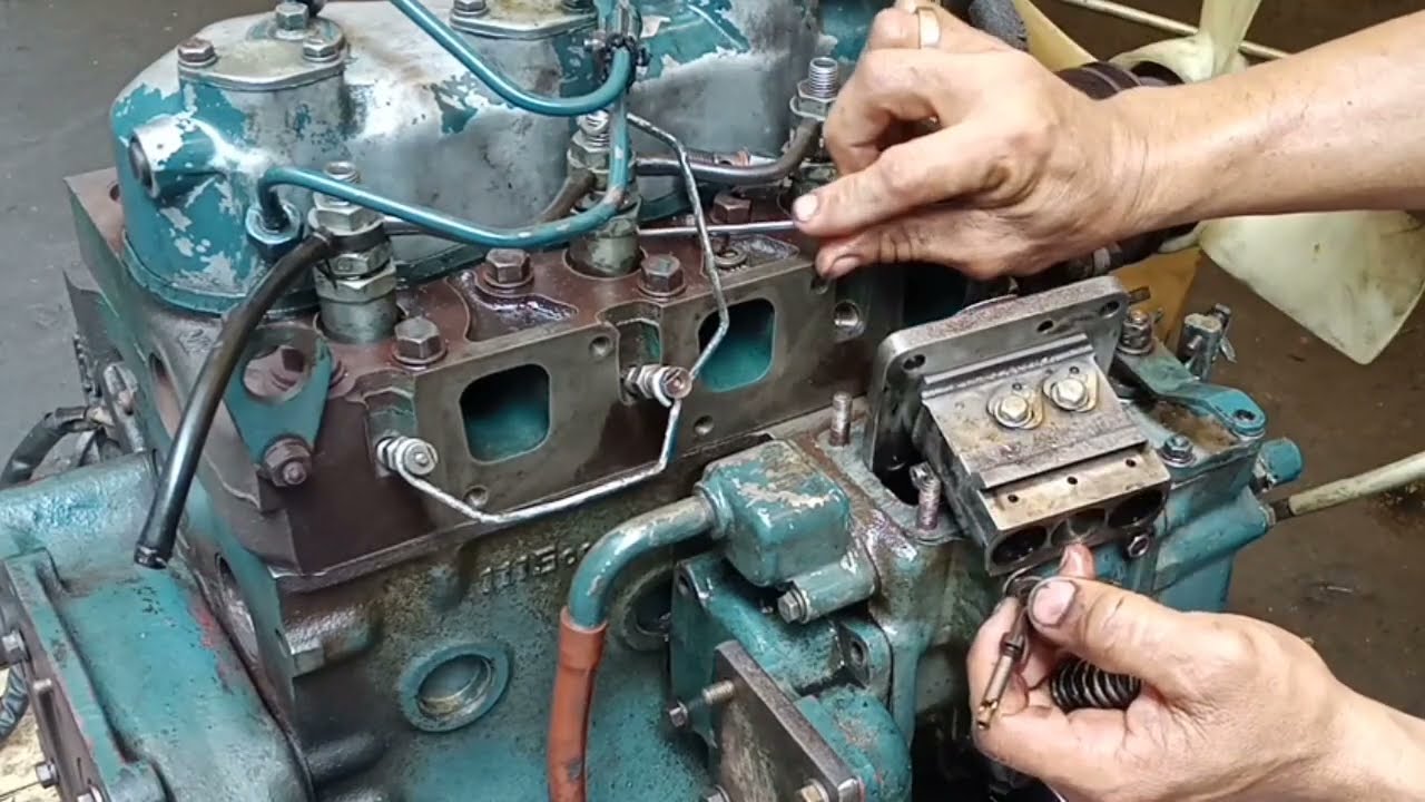 #tractor #mechanic #engine  how to fixed plunger stuck Kubota D1100 injection pump