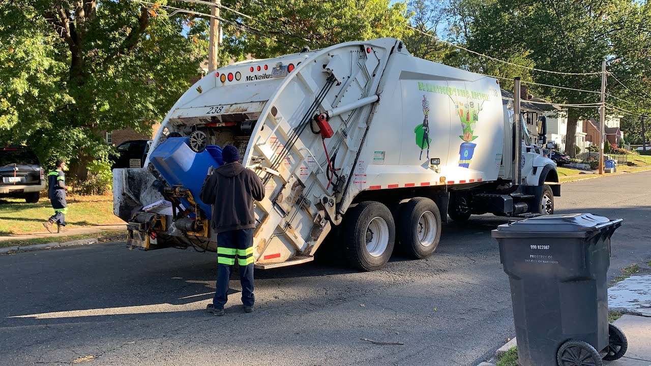 Hartford’s International McNeilus Rear Loader