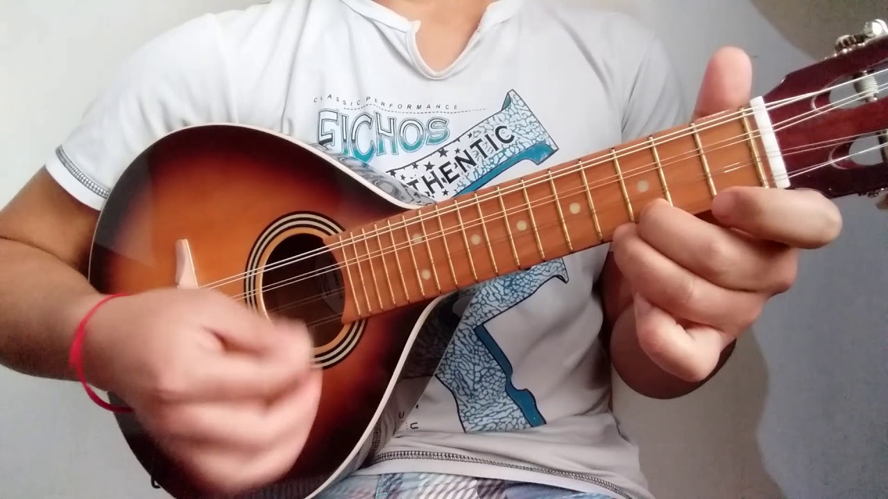 Uno más grande que el Templo / Coros Unidos / 1ra voz mandolina