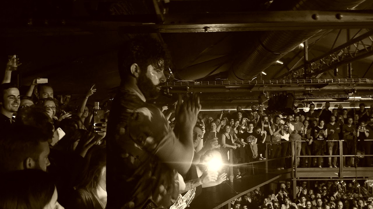 FOALS @ DEN ATELIER LUXEMBOURG 17.05.2019 (YANNIS JUMPS FROM BALCONY)
