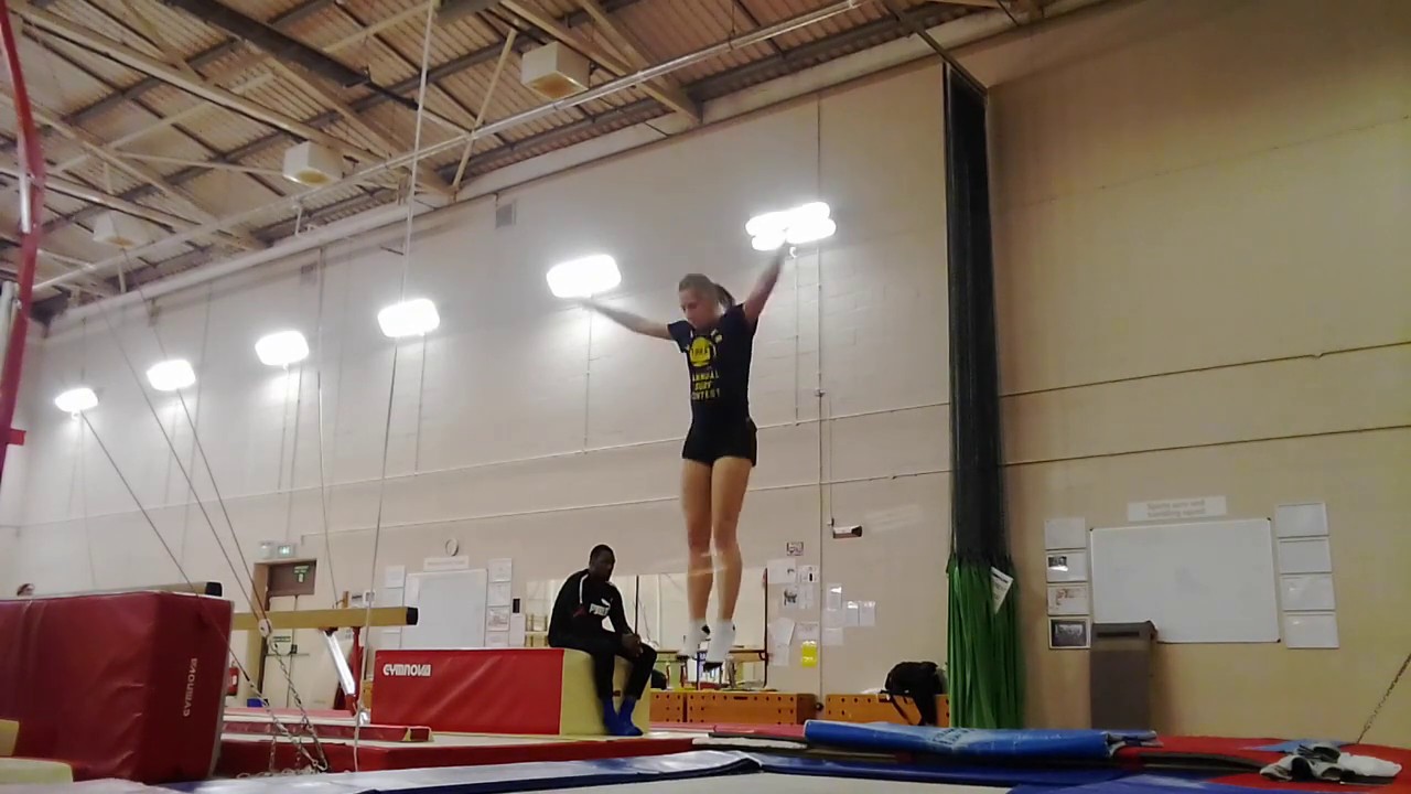 Anna-MarieSlater Trampoline Double Back Somersault links barani and tuck backs