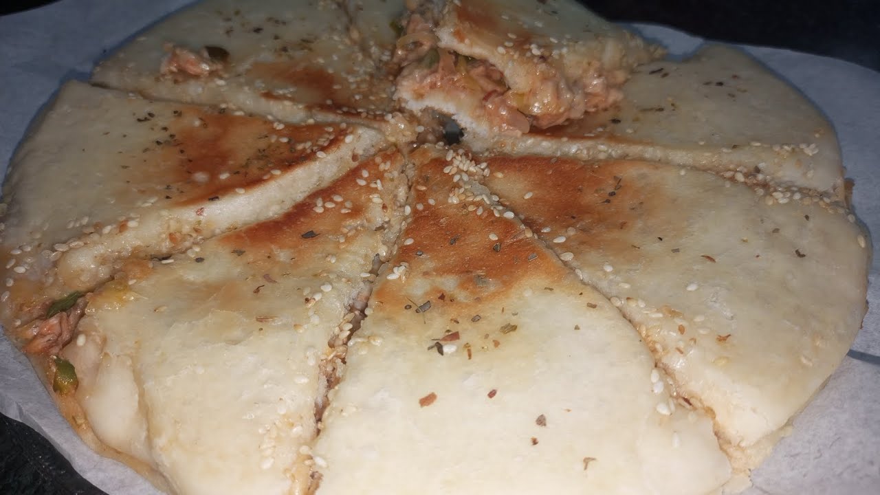 Cheesy Chicken Stuffed Bread 🤤😋#food #recipe 