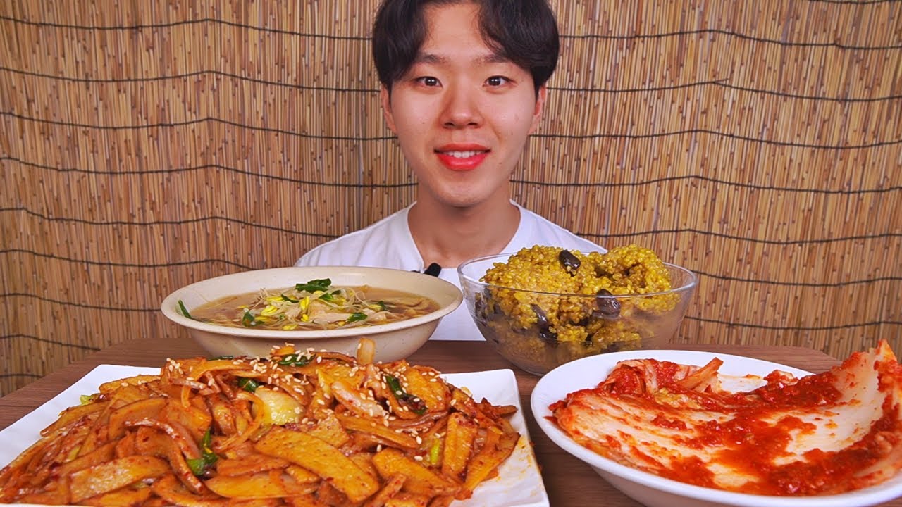 어묵볶음 왕창 만들어 먹었습니다! 이러한 집밥 만족감이 좋습니다..! STIR-FRIED FISH CAKE KIMCHI KOREAN FOOD ASMR MUKBANG