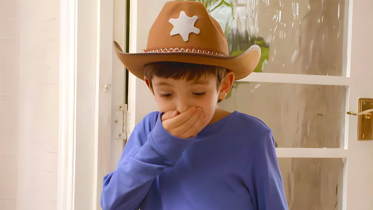 SMASHED VASE! 🏺 😳 🤭 | TOPSY & TIM | WildBrain Kids