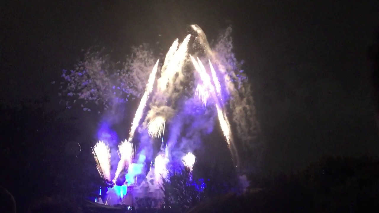 Believe in Holiday Magic Fireworks at Disneyland, 2016