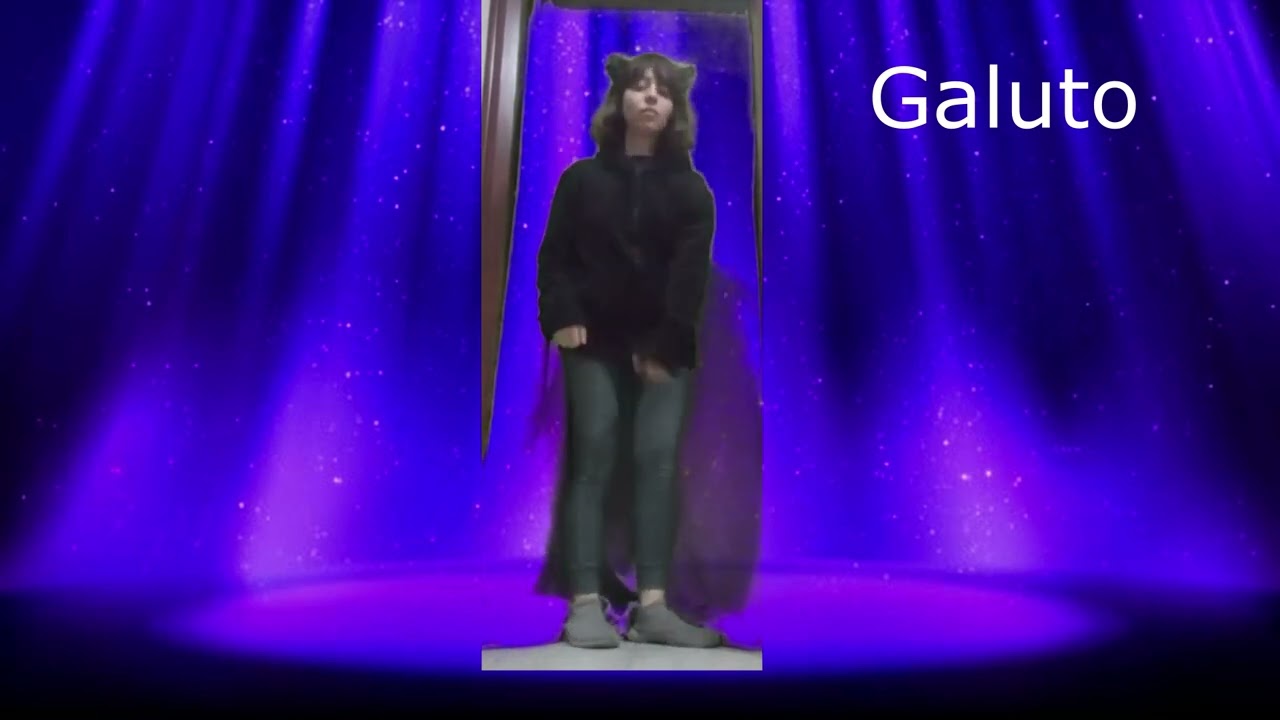 Galuto bailando Boys don´t cry de The Cure💌💦🖤💜💗💙